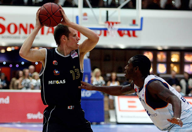 莱昂纳德不 莱昂纳德不