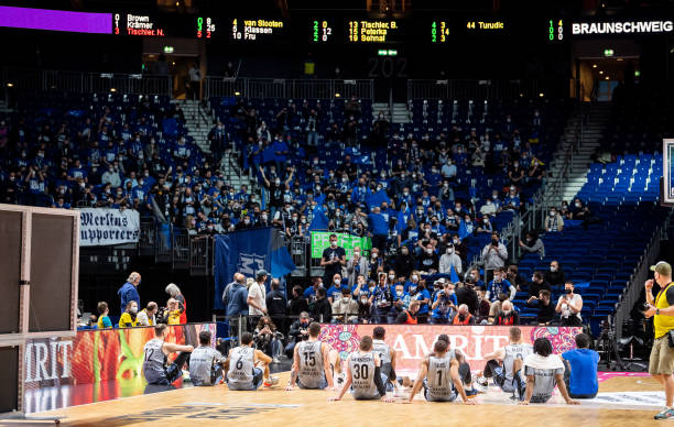 侵略性的比 侵略性的比