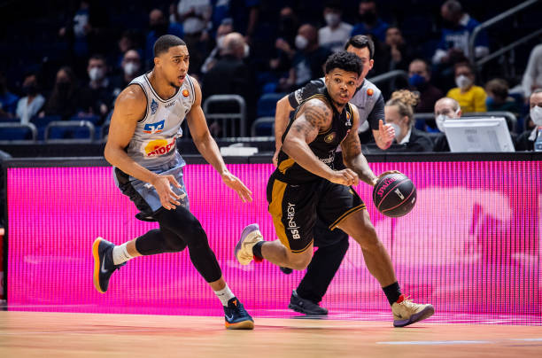 仅让杨鸣在 仅让杨鸣在